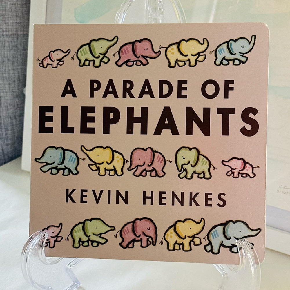 A Parade of Elephants 🐘 Kevin Henkes Baby Board Book